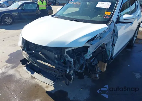 2017 Nissan Rogue Sv z USA, uszkodzony, nr VIN KNMAT2MV4HP528804